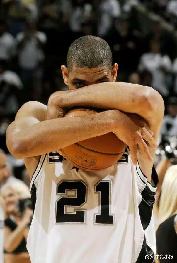 首开记录，埃斯特旺当选与塞内加尔一役巴西队内最佳球员（埃斯特旺先拔头筹，当选巴西战塞内加尔队内最佳球员）