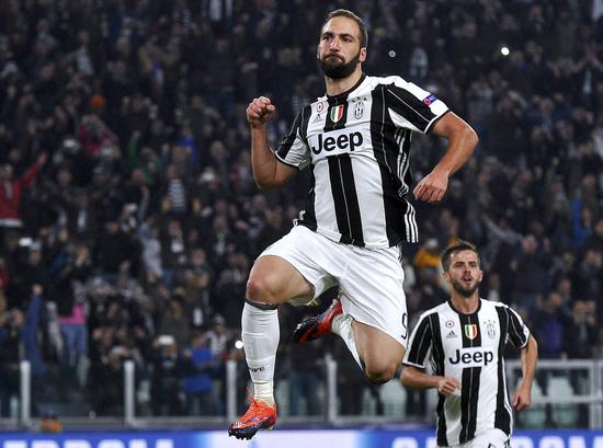 上海男篮39分大胜！新赛季开门红，弗格首秀10分，怀特塞德11分（上海男篮39分狂胜迎新季开门红，弗格首秀拿10分，怀特塞德贡献11分）