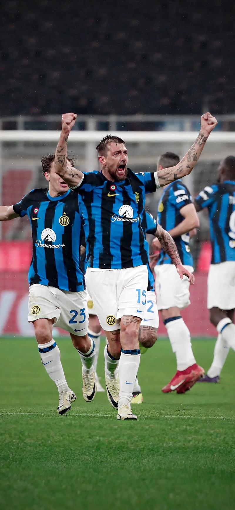 早报：拜仁的四线一十六胜，在我的肩膀上扛着！（早报：拜仁四线斩获16胜，我一肩扛起！）