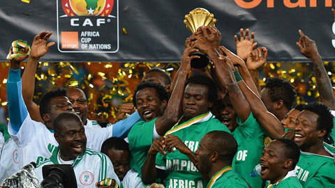 刘若钒：给自己的赛季表现打及格分；穆斯卡特提高了我的自信（刘若钒自评赛季仅及格，称穆斯卡特让他更自信）