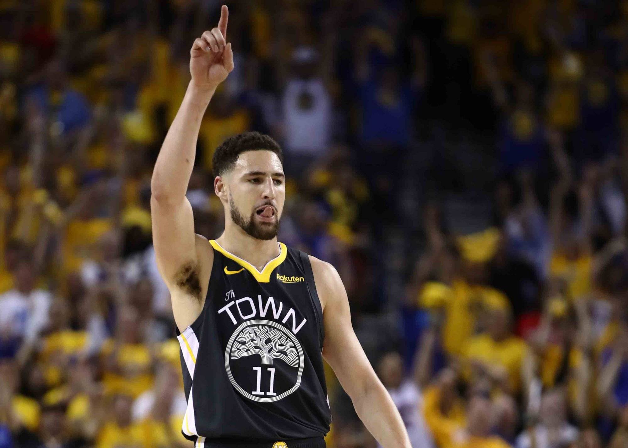 火记：若非争议判罚和崩盘本能多赢3场 现在就对火箭下定论太早（火记：若不是争议吹罚与末节崩盘，火箭应再多拿三胜；现在定论仍偏早）