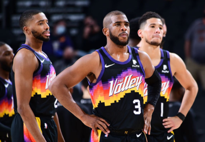 皇家马德里准备引进另一位前利物浦球员来替代阿隆索，但这个人并非克洛普。（皇家马德里计划以另一位前利物浦球员取代阿隆索，目标并不是克洛普）