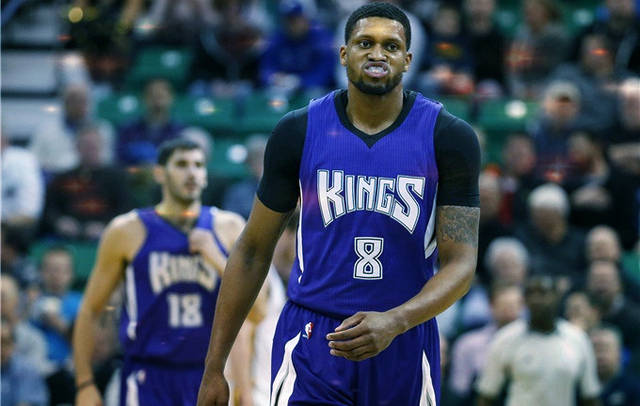 成都蓉城连战连捷成为黑马（成都蓉城高歌猛进崛起为黑马）