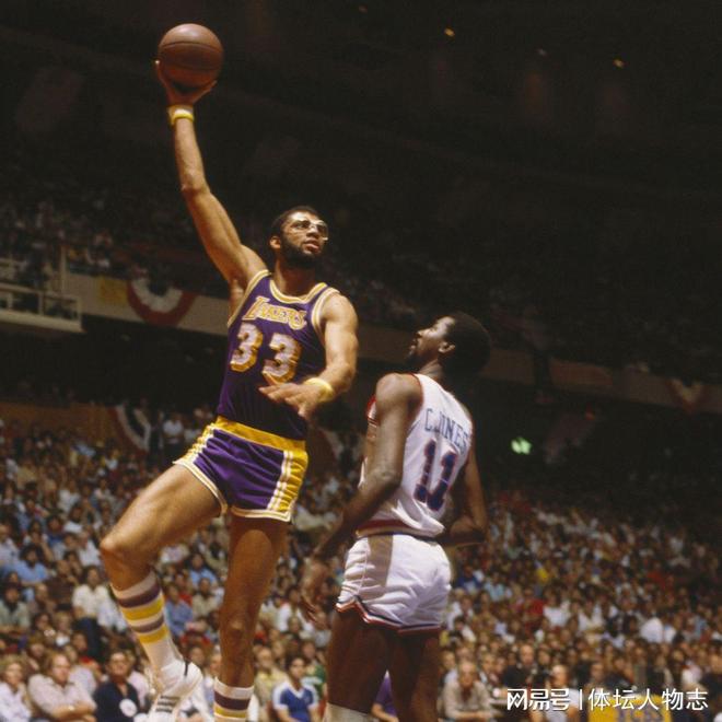 尤尔曼德：瓜帅是最伟大教练之一，为足球的发展做出巨大贡献（尤尔曼德盛赞瓜迪奥拉：足坛顶尖名帅，推动足球进步功不可没）