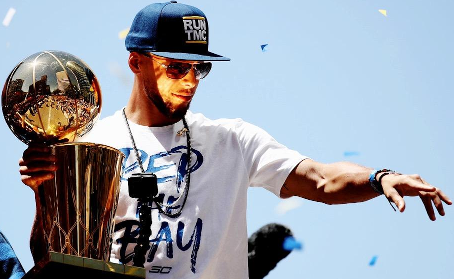 国米vs威尼斯：小图拉姆搭档皮奥；迪乌夫、苏契奇首发（国米对阵威尼斯：小图拉姆联袂皮奥，迪乌夫与苏契奇先发）